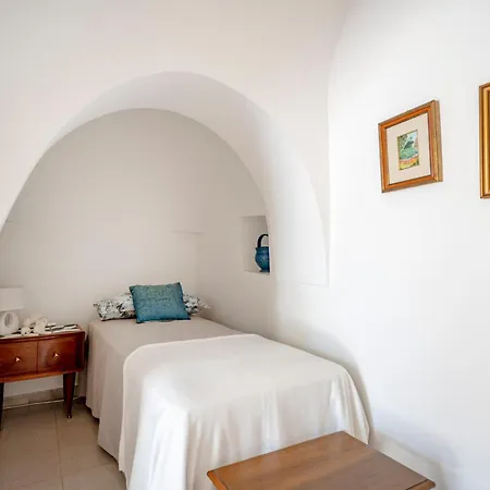 Il Vecchio Leccio Apartment *